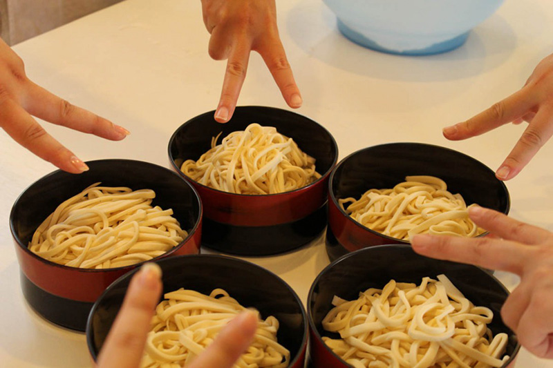 うどん打ち体験！中野うどん学校